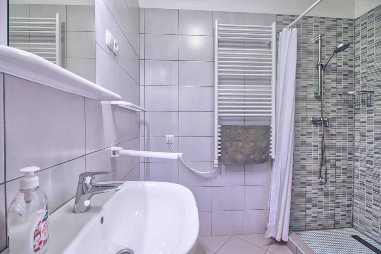 Apartments Podvorac Tribalj المظهر الخارجي الصورة